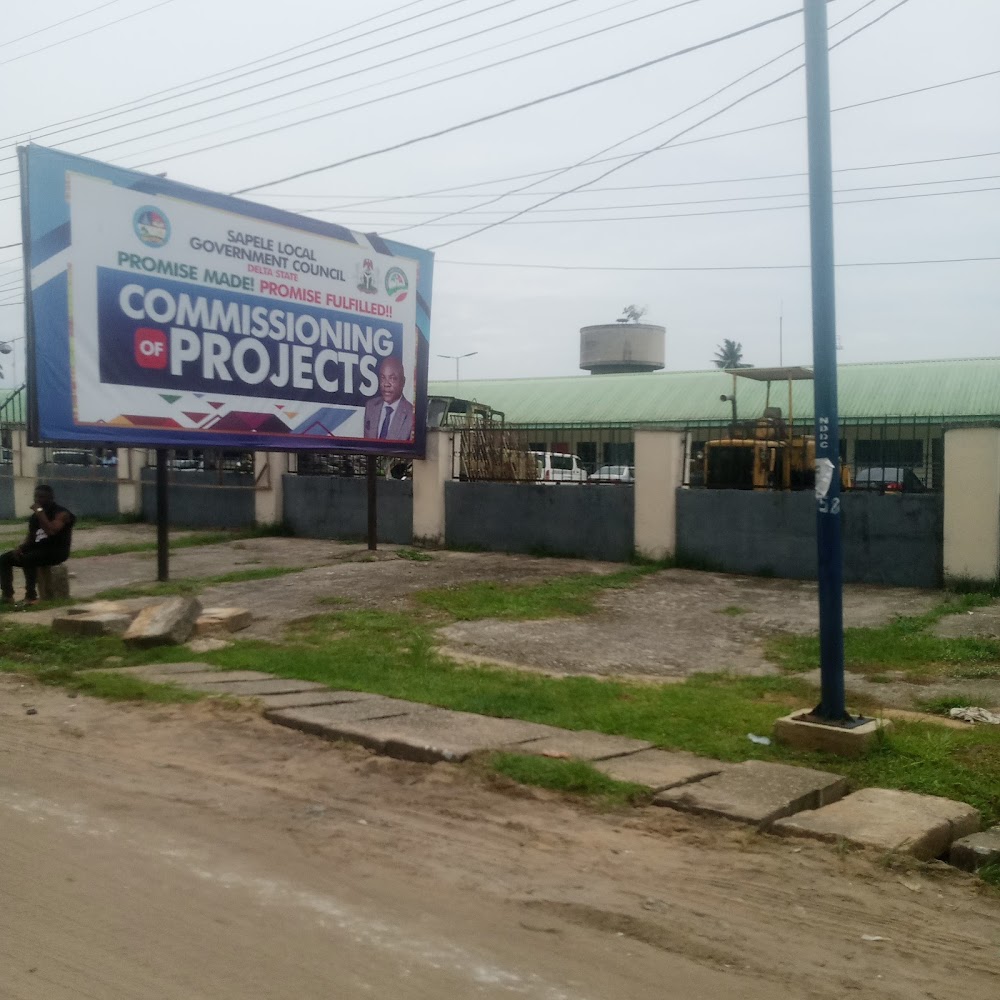 Sapele secretariat council hall photo 2